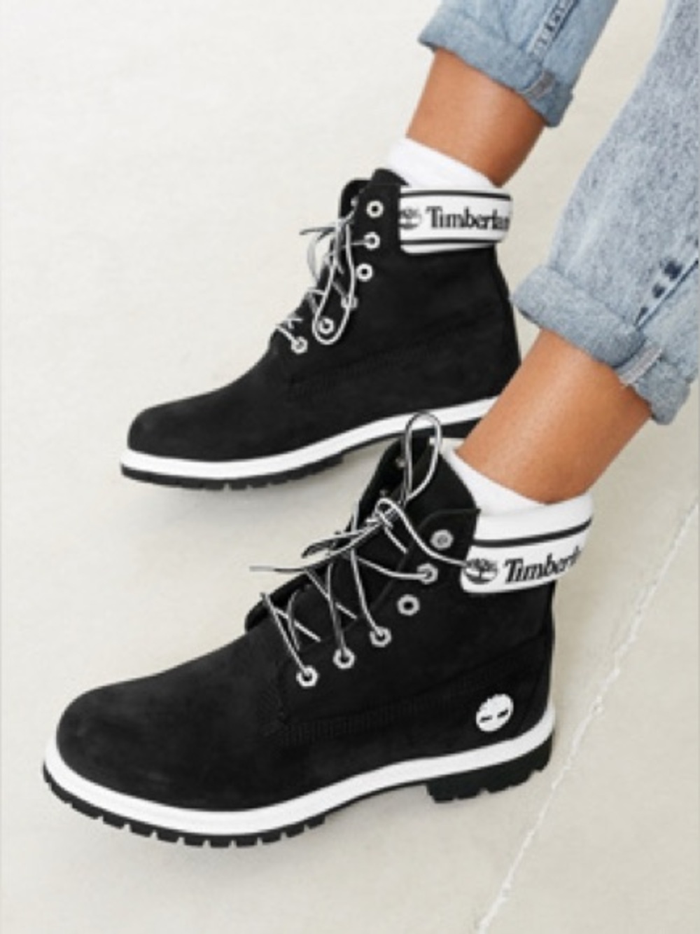 TIMBERLAND 6-inch Premium Boot-Women’s size 9